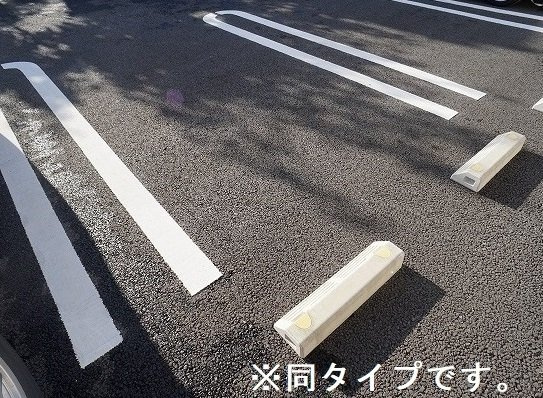 ヒカルサ加古川別府の駐車場