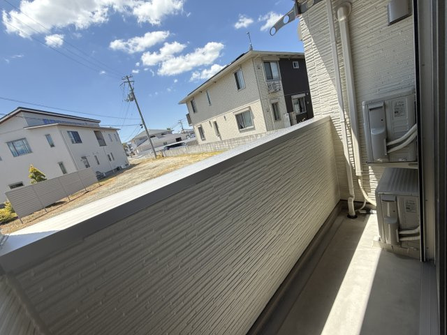 野里東同心町アパートのバルコニー