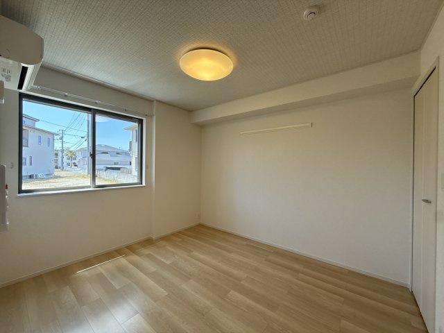 野里東同心町アパートの寝室