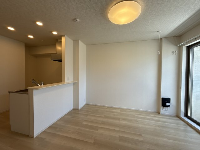 野里東同心町アパートの居間・リビング