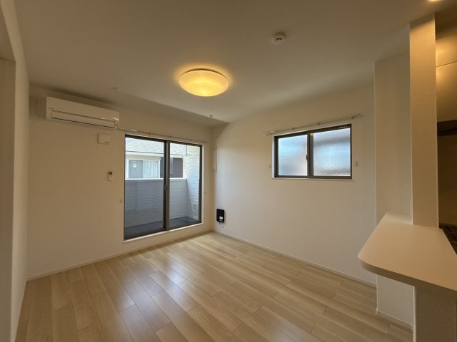 野里東同心町アパートの居間・リビング