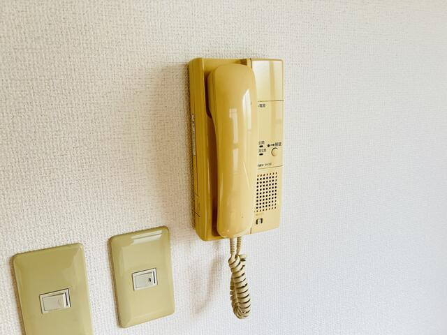 インターホン