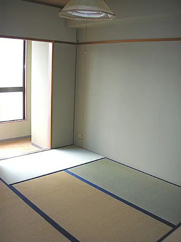 金沢市増泉　一棟マンションの和室