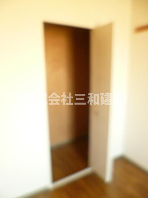 エクセル赤塚の収納|同タイプ別室（2階）の参考写真です