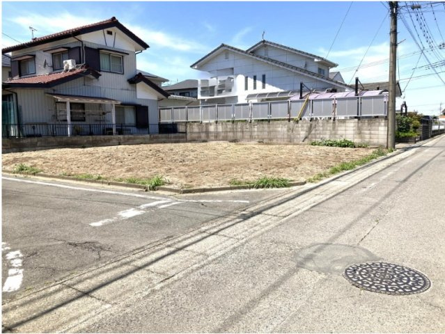 高崎市下佐野町（全1棟）1号棟の前面道路含む現地写真