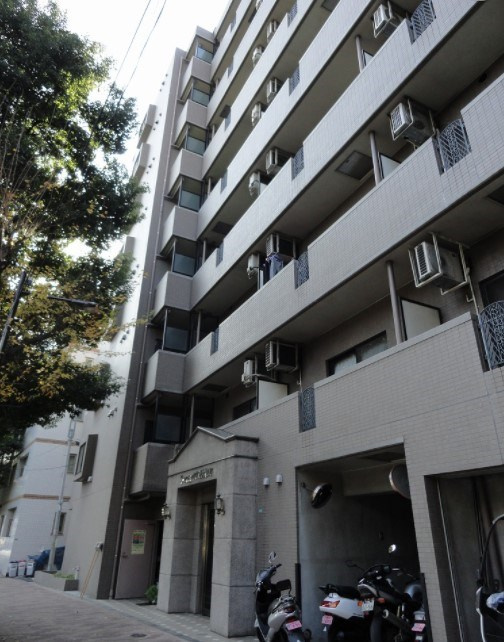 エスコート中野大和町の外観