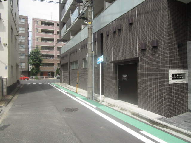 横浜市中区本牧町１丁目の倉庫