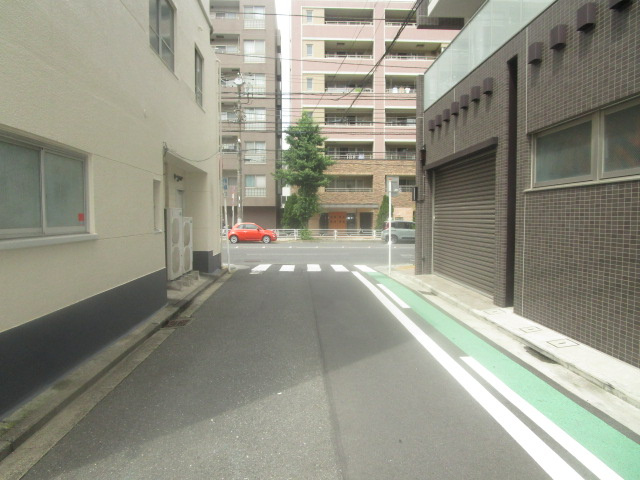 横浜市中区本牧町１丁目の倉庫