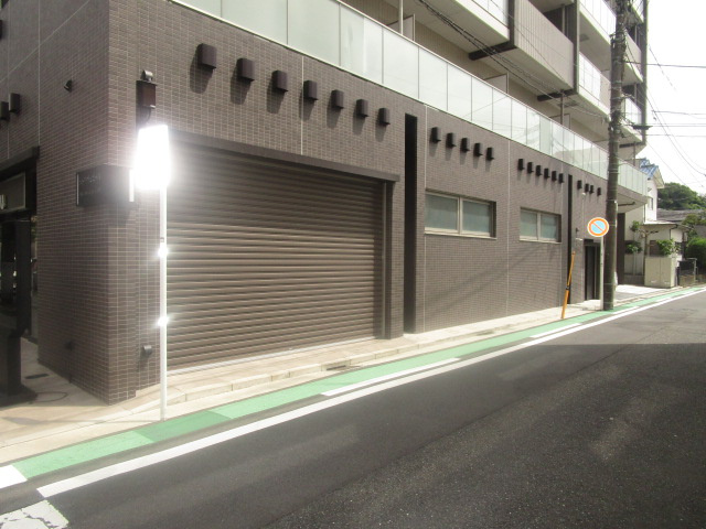 横浜市中区本牧町１丁目の倉庫