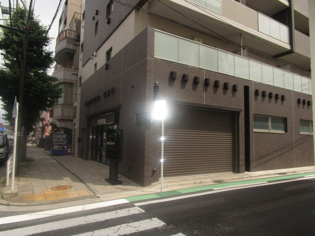 横浜市中区本牧町１丁目の倉庫