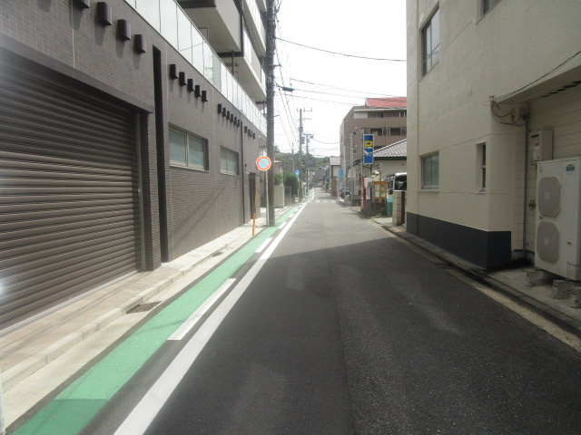 横浜市中区本牧町１丁目の倉庫