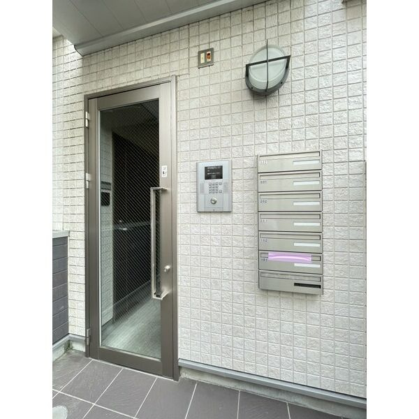 CASA FIORE 浅間町　名古屋市賃貸　仲介手数料無料のエントランス