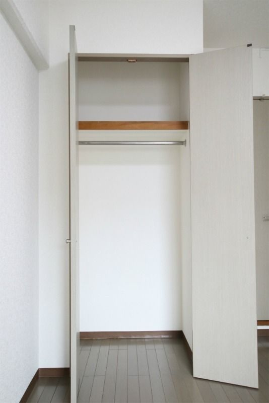 リファレンス県庁口の収納