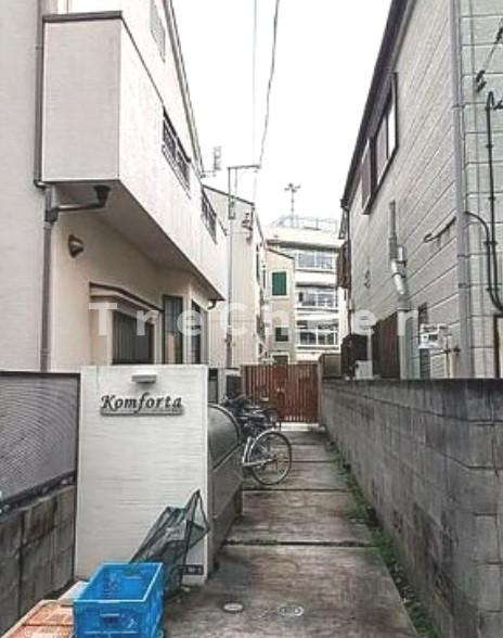 コンフォルタ飛鳥山のエントランス