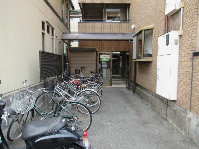 アビタシオンＧＴのエントランス
