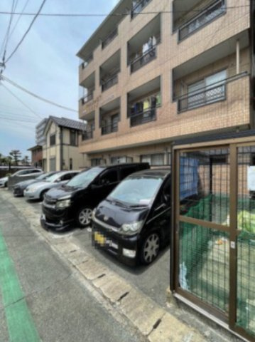 アビタシオンＧＴの駐車場