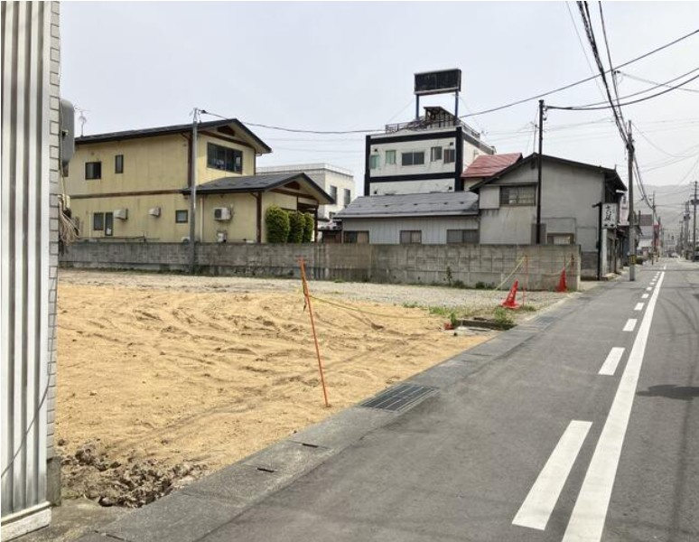 会津若松市 上町（会津若松駅） 店舗用地の前面道路含む現地写真
