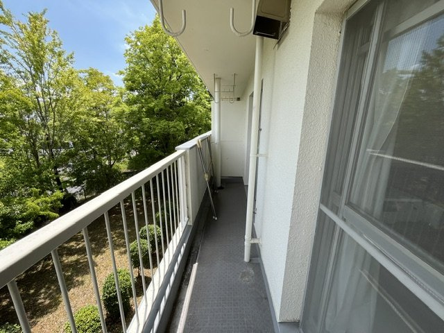 公団狭山住宅1号棟のバルコニー