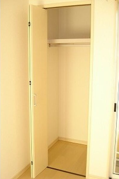 シャムロック熱田W棟の収納