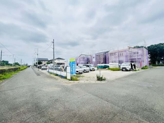 新築　伊勢崎市境第3　Livele Garden.S　4号棟の前面道路含む現地写真|現地写真　南側接道幅員約6ｍ　東側接道幅員約6ｍ