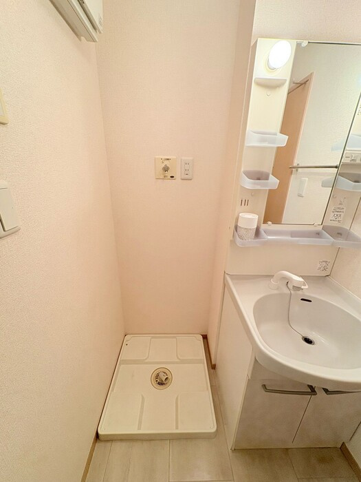 クレール西原のその他|洗濯機置き場