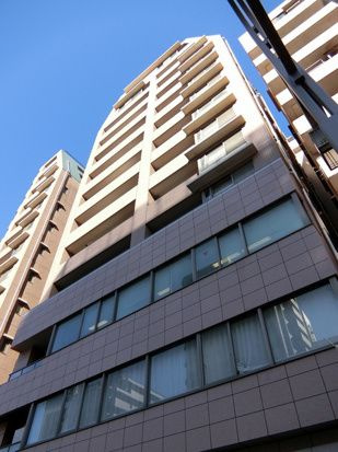 アトラスミオ浅草雷門