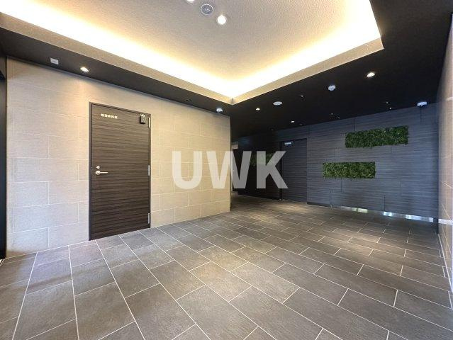 名古屋市中区葵１丁目の賃貸マンションのエントランス