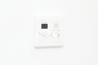 【設備】 | カムリン | 給湯機パネルです。