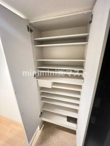 エルセレーノ上本町レジデンスの収納|別号室参考写真