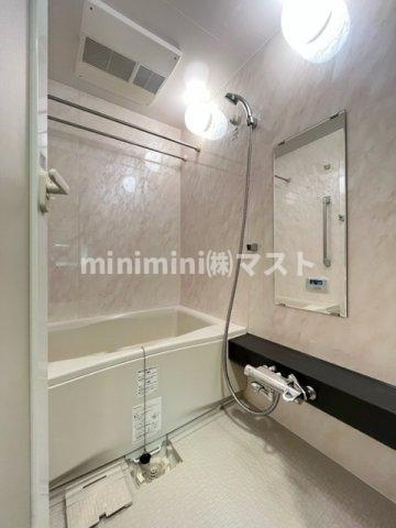エルセレーノ上本町レジデンスの浴室|別号室参考写真