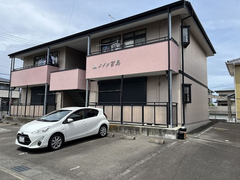 メゾン宮島の駐車場