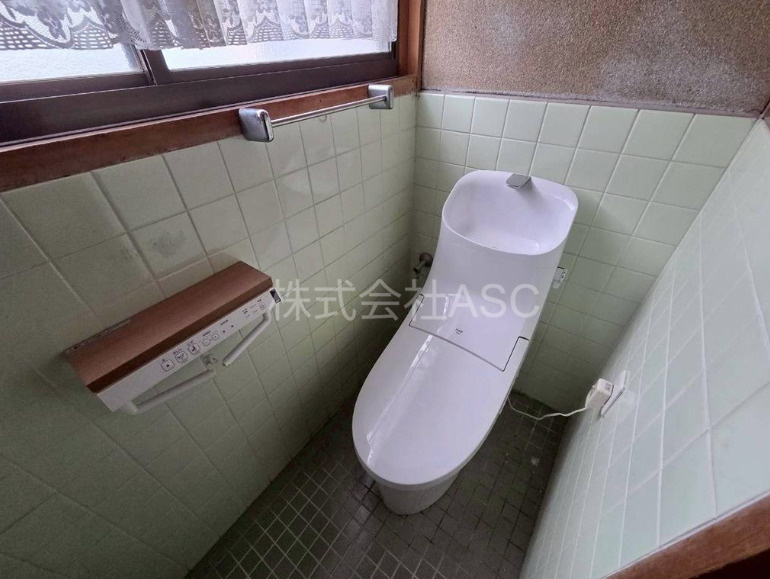 豊中市庄内西町　貸倉庫・工場のトイレ