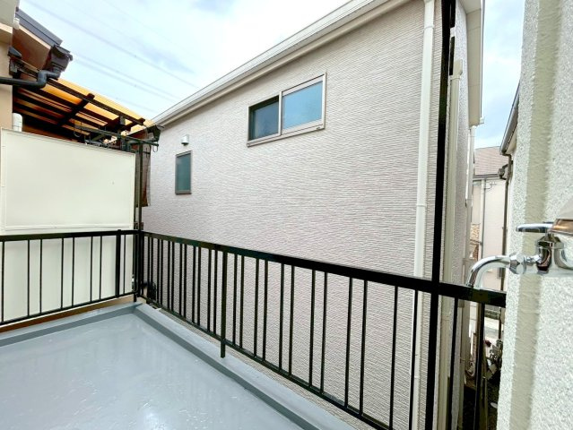【バルコニー】 | 枚方市東山１丁目戸建