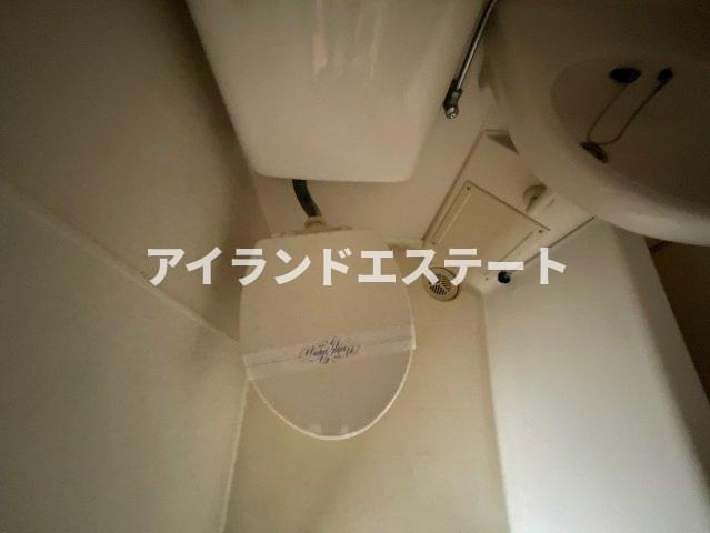 こまばディモーレ　駅近　角部屋　通風良好のトイレ|※別号室参考写真