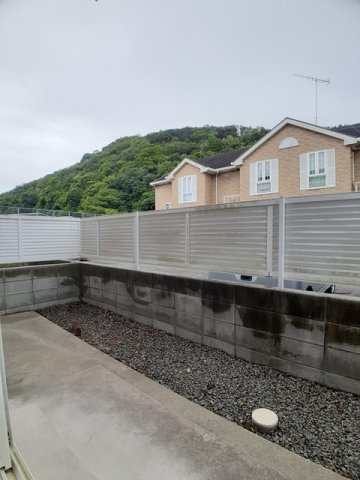 【庭】 | ピエ・デル・モンテⅠ | お庭です