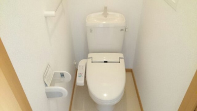 【トイレ】 | ハーベストホーム壱番館　Ⅱ | コンパクトで使いやすいトイレです