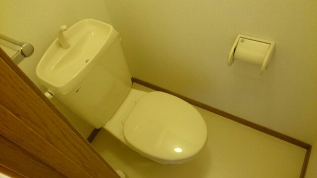 【トイレ】 | パレ・エクセランⅠ | ゆったりとした空間のトイレです