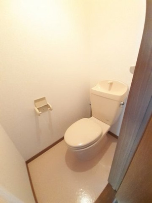 【トイレ】 | ア・ラ・モード井辺 | シンプルで使いやすいトイレです