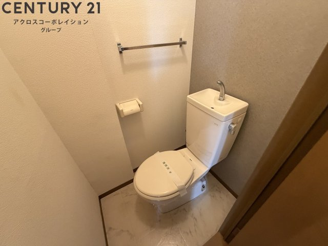 タオル掛けあり