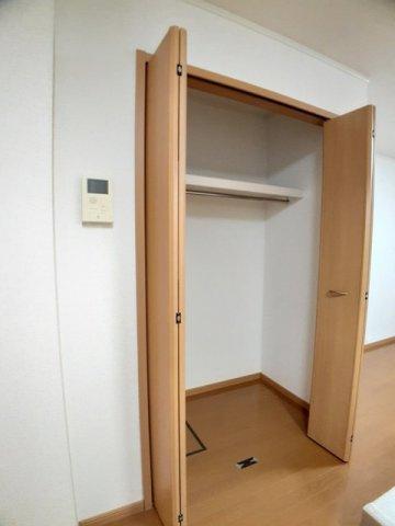 【収納】 | ラフィーネ関戸Ⅱ | 小物を収納するのに便利です