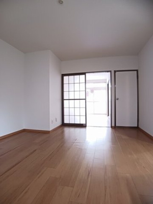 【居間・リビング】 | カーム和田 | ゆったりとした居間です
