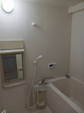 【浴室】 | アズゥ－ル | コンパクトで使いやすいお風呂です