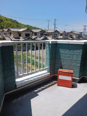 【バルコニー】 | ポワンドゥ花梨Ⅱ | 陽当たり良好なバルコニーです