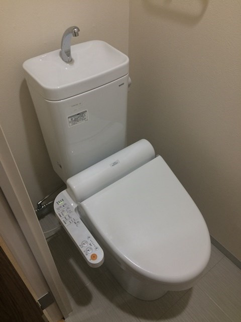ウエスト ヒルズ 大倉山 のトイレ