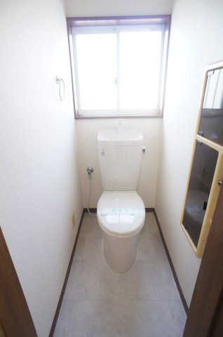未貴ハイムＡ棟のトイレ|同タイプのお部屋となります。
