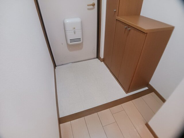 【玄関】 | ラルジュウエスト | 毎日通る玄関はこちらです