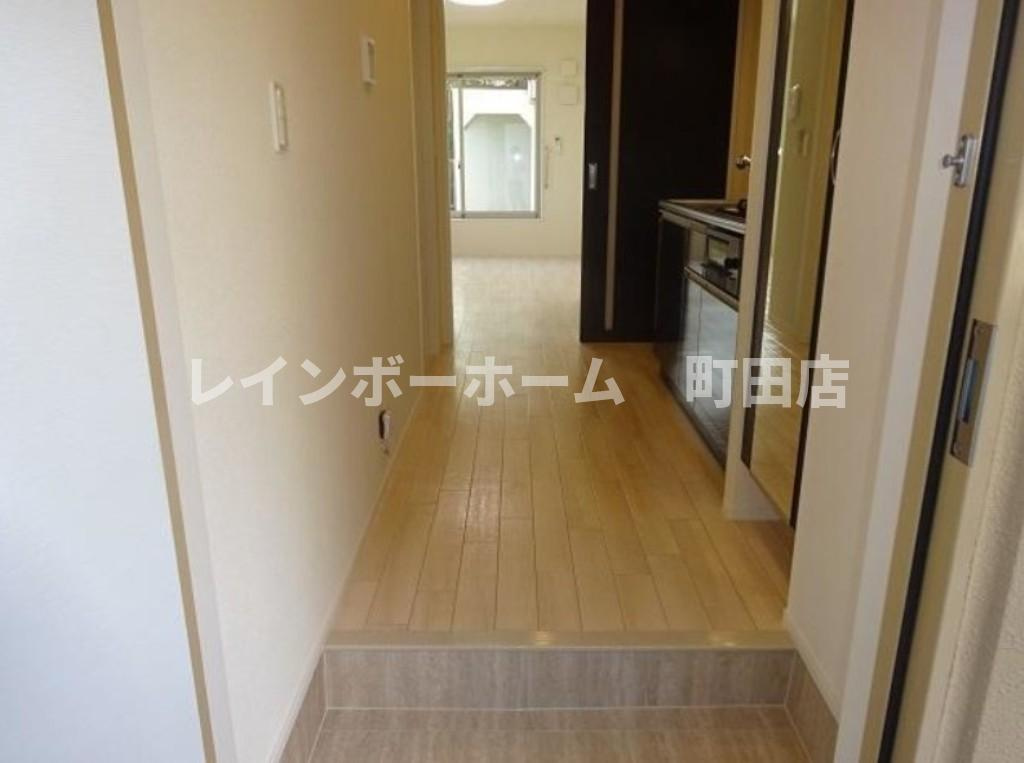 ドミール本厚木※初期費用分割あと払いサービス利用可能物件の玄関