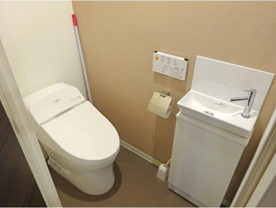 【トイレ】 | アール・ケープラザ横濱Ⅶ | 落ち着いた色調のトイレです♪