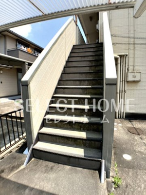 【エントランス】 | オレンジハウス | 落ち着いたエントランスです
