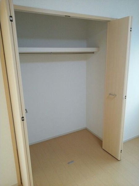 アンジュ　アルモニーⅡの収納